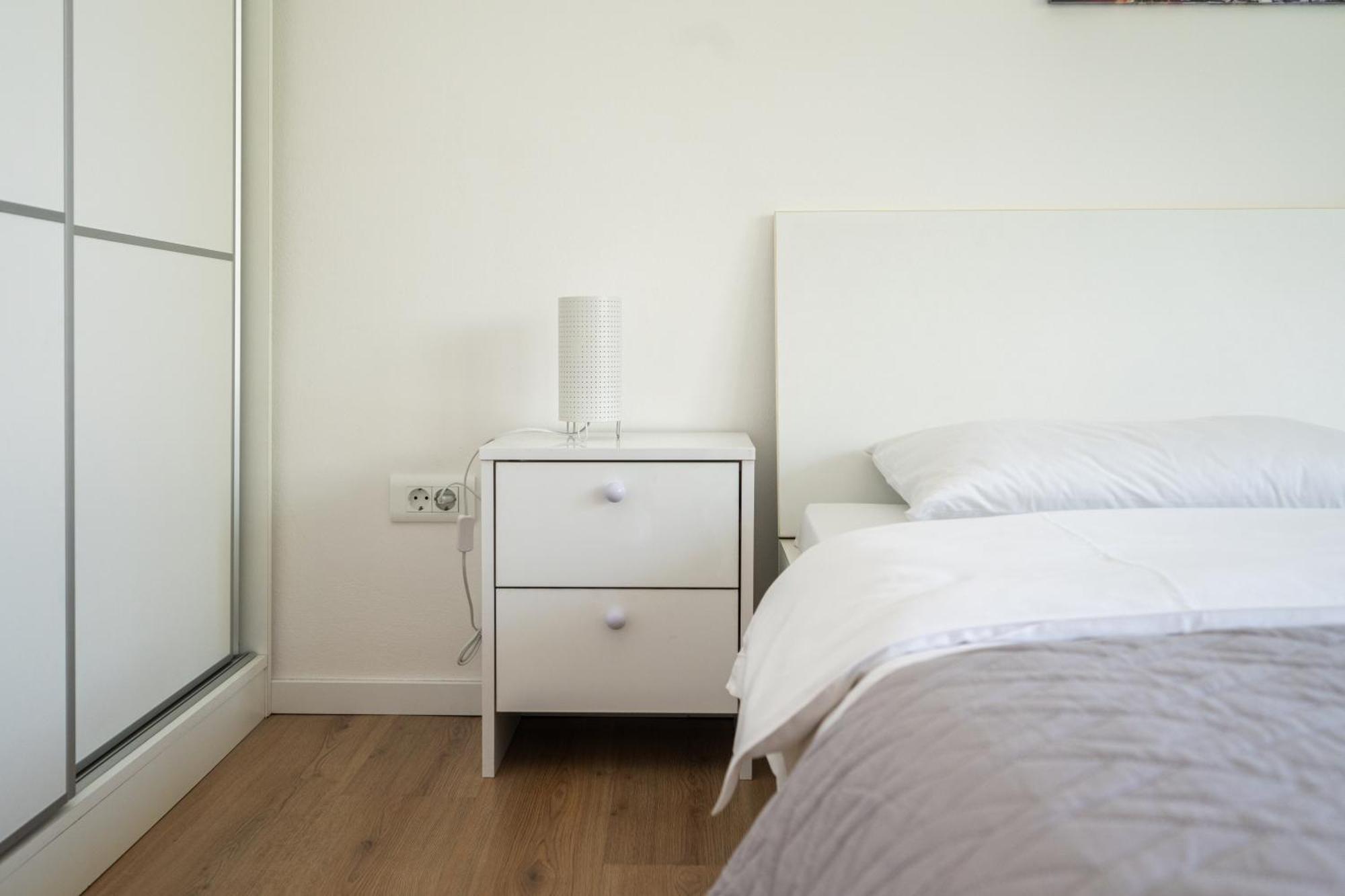Bright 2Bdr Apartment With Balcony - Free Parking Szarajevó Kültér fotó
