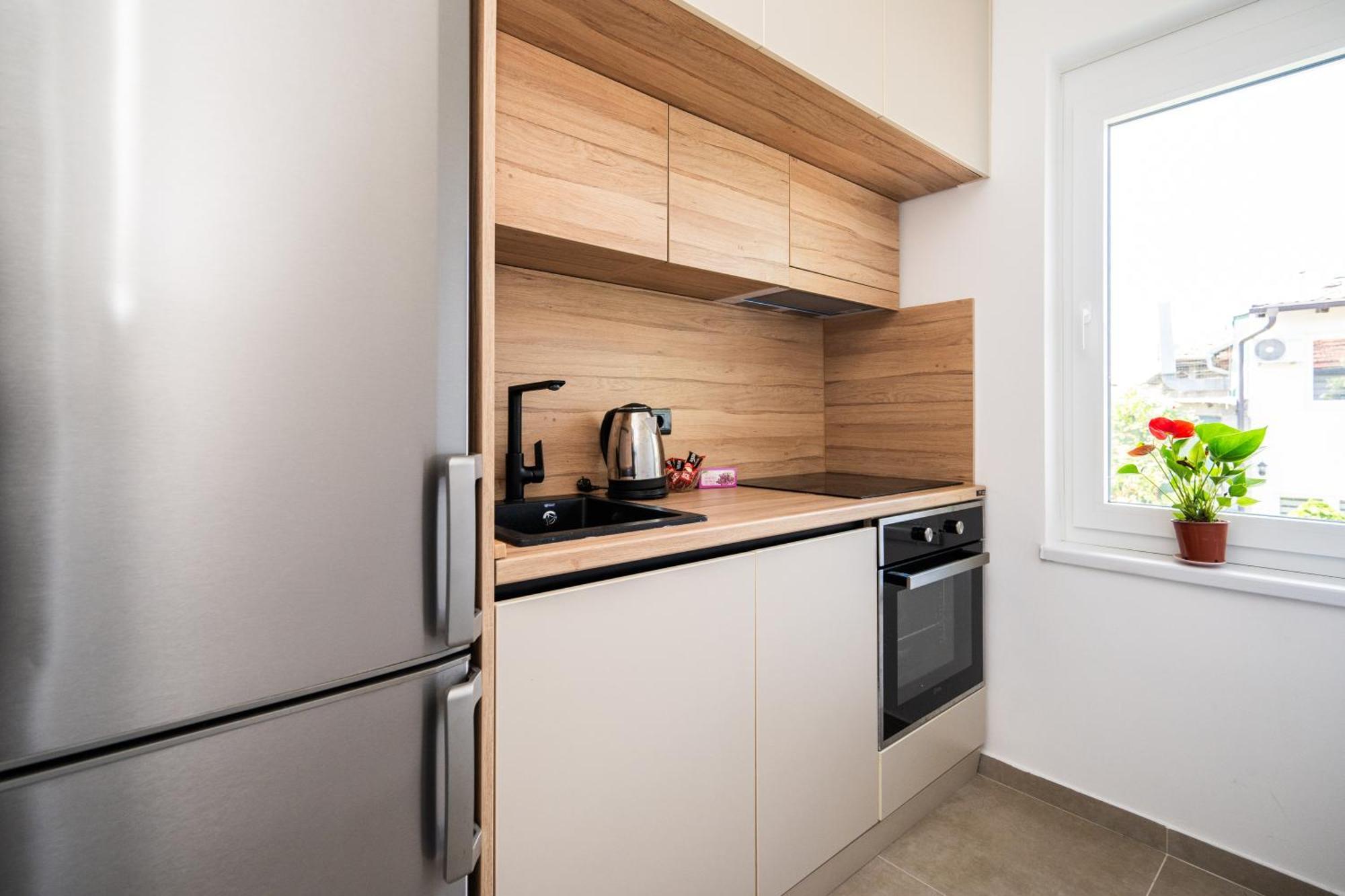 Bright 2Bdr Apartment With Balcony - Free Parking Szarajevó Kültér fotó